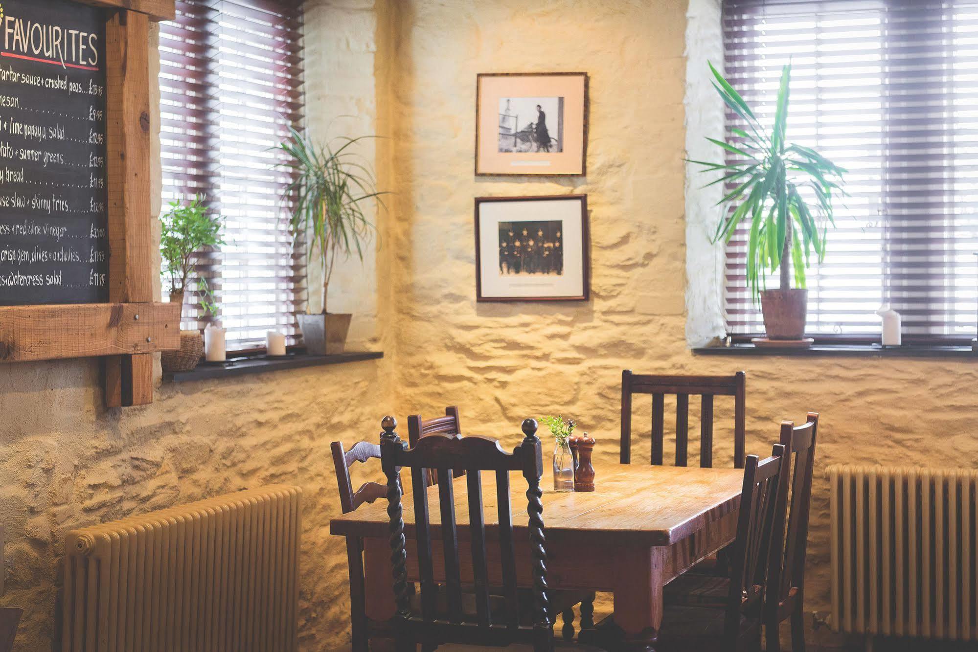 Hotel Rose & Crown à Yealmpton Extérieur photo